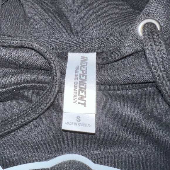 Boston Celtics Black Authentic Hoodie NWT Men’s Size Small - Picture 4 of 5